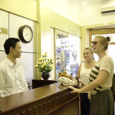 Hanoi Blue Moon Hotel Kültér fotó